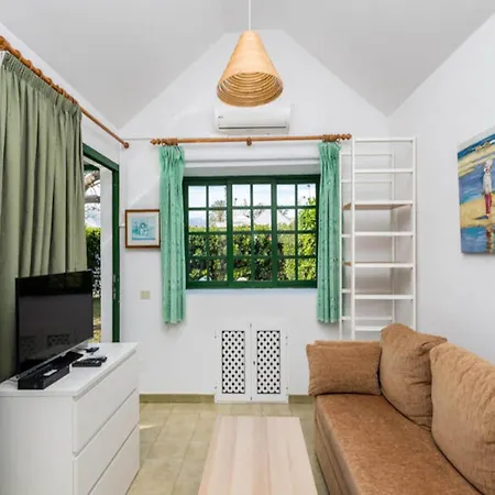 Private Solarium Garden Bungalow Apartment Las Palmas de Gran Canaria